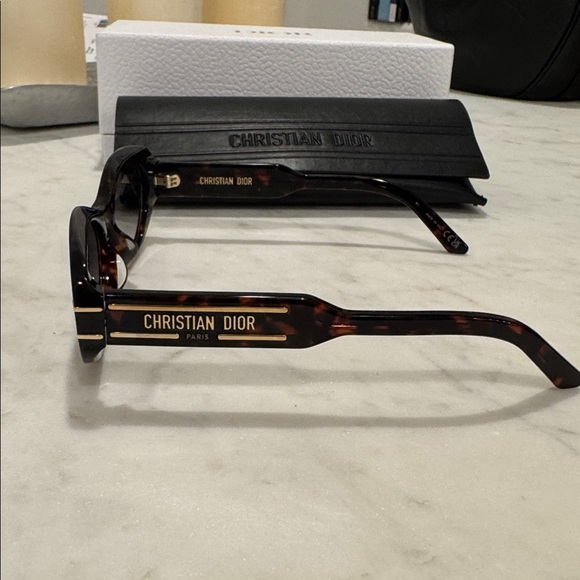 Dior B8U butterfly oval dark Havana Sunglasses - Picture 7 of 12